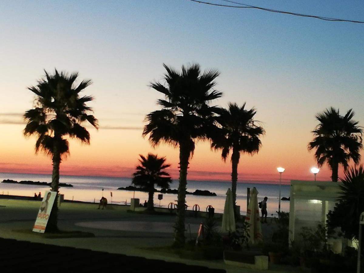 Taverna 100 Passi Dalla Riva Del Mare Apartment Francavilla Al Mare Luaran gambar